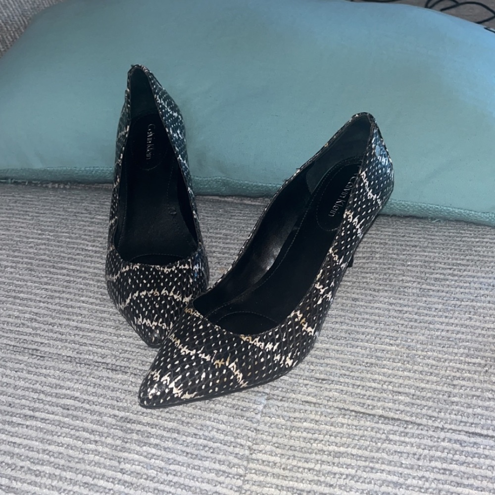 BNWOT Calvin Klein 8.5 Heels